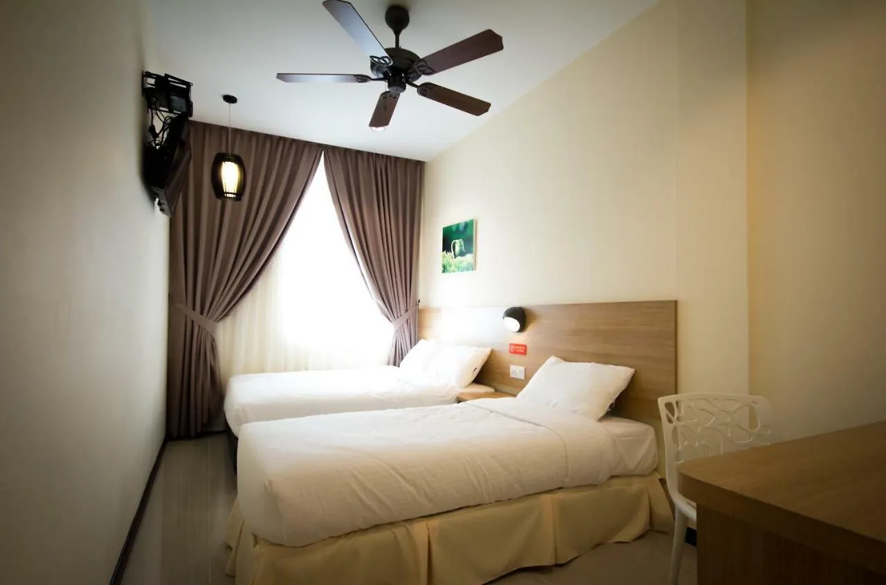 118 Hotel,Dato Keramat - Self Check In Джорджтаун Отель